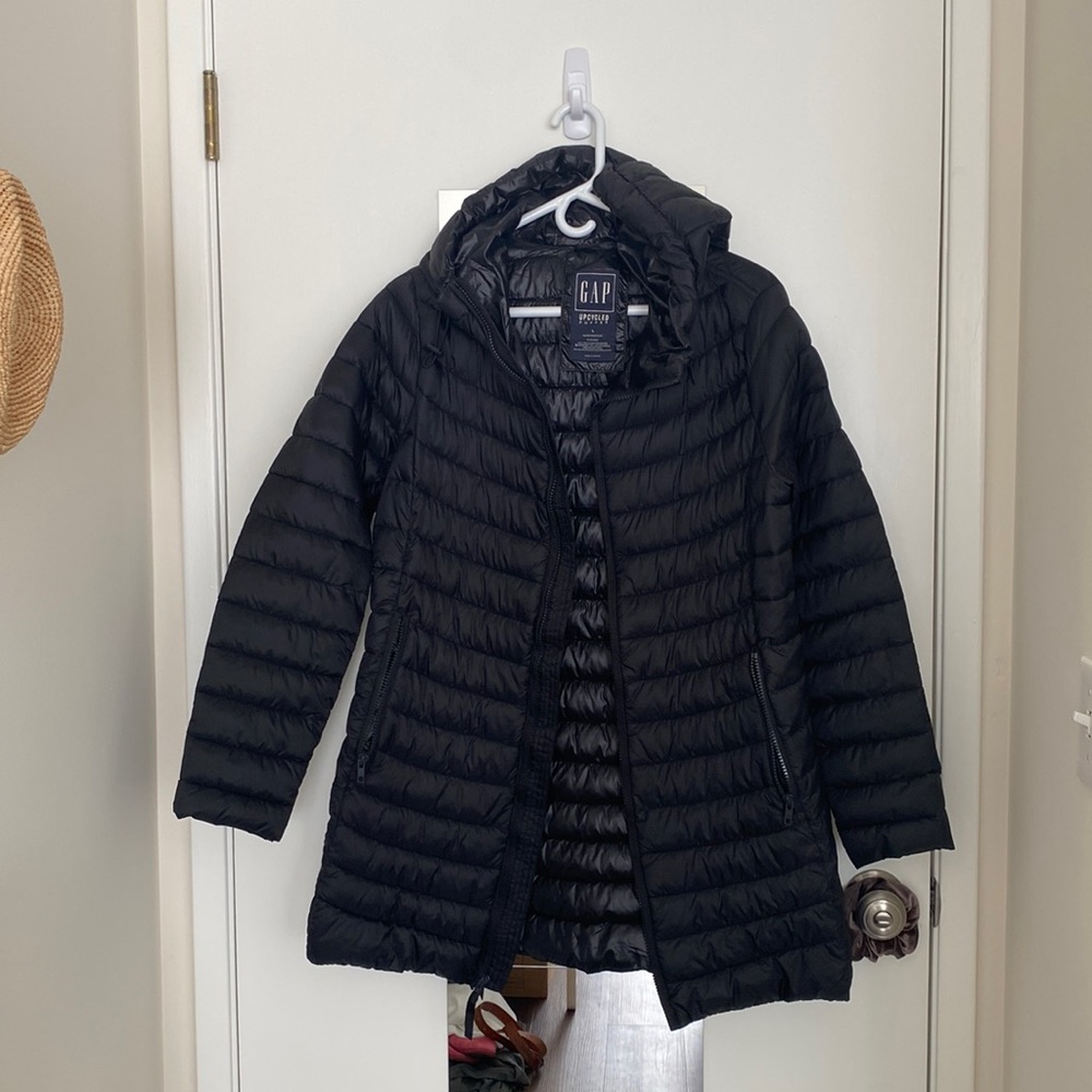 Gap up-cycled puffer jacket, black, size L